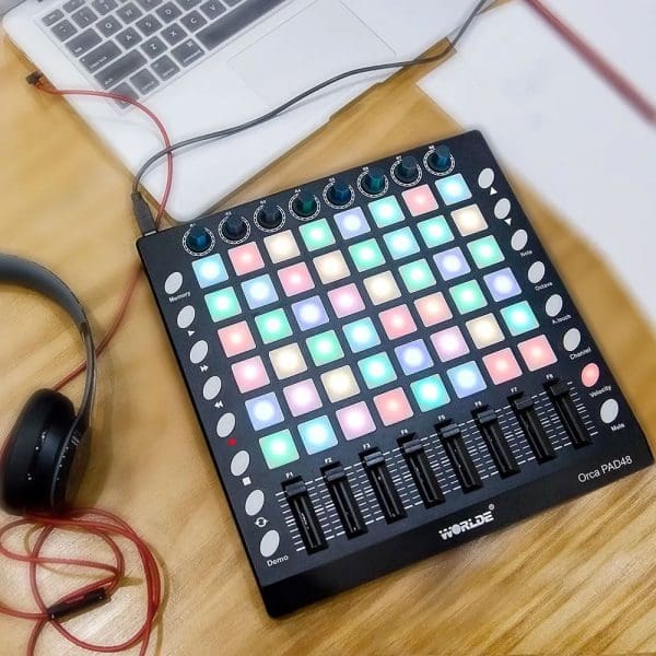 Controlador MIDI Orca Pad48 de 48 Pads Worlde - La Victoria - Ecuador